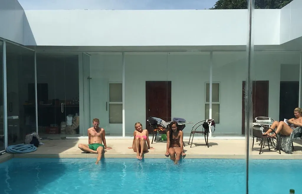 Onederz Shv Golden Lion Hostel Sihanoukville