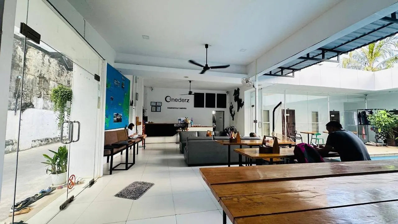 Onederz Shv Golden Lion Hostel Sihanoukville