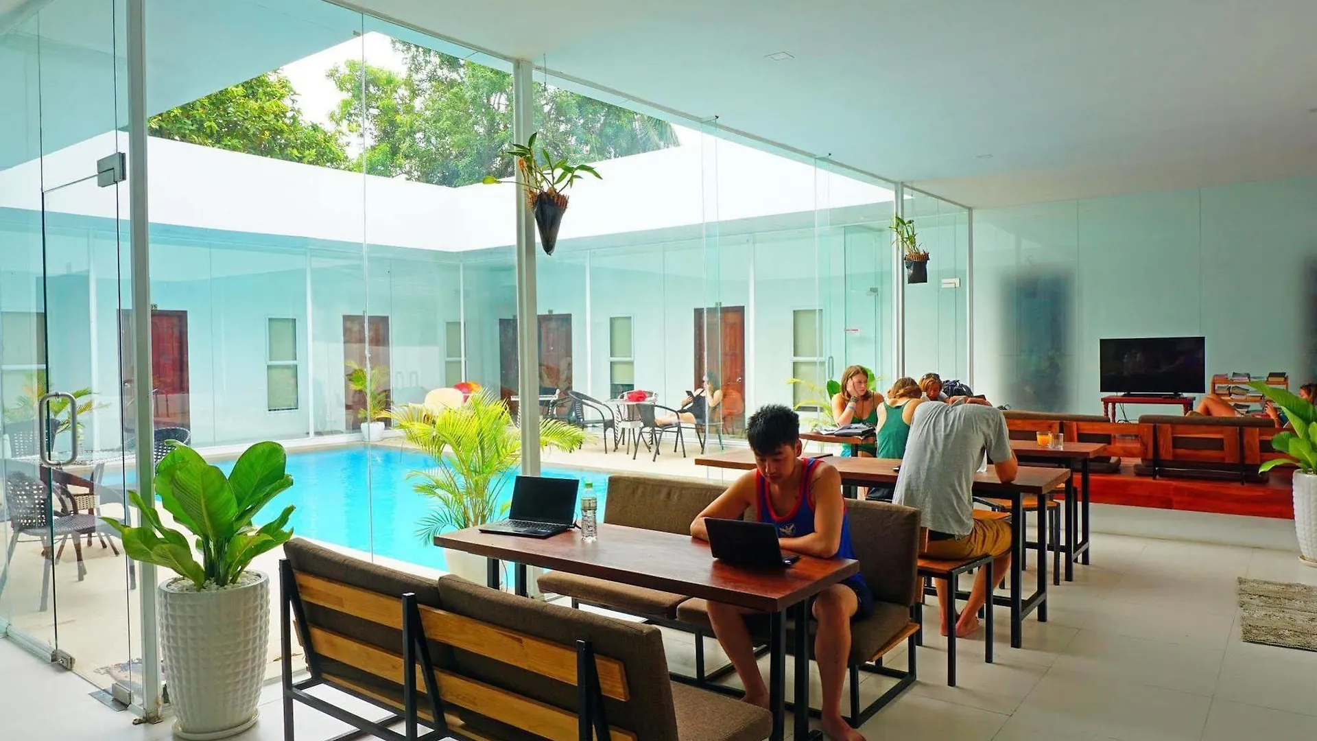 Onederz Shv Golden Lion Hostel Sihanoukville