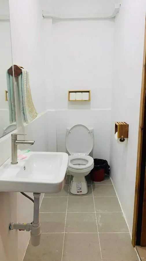 Onederz Shv Golden Lion Hostel Sihanoukville