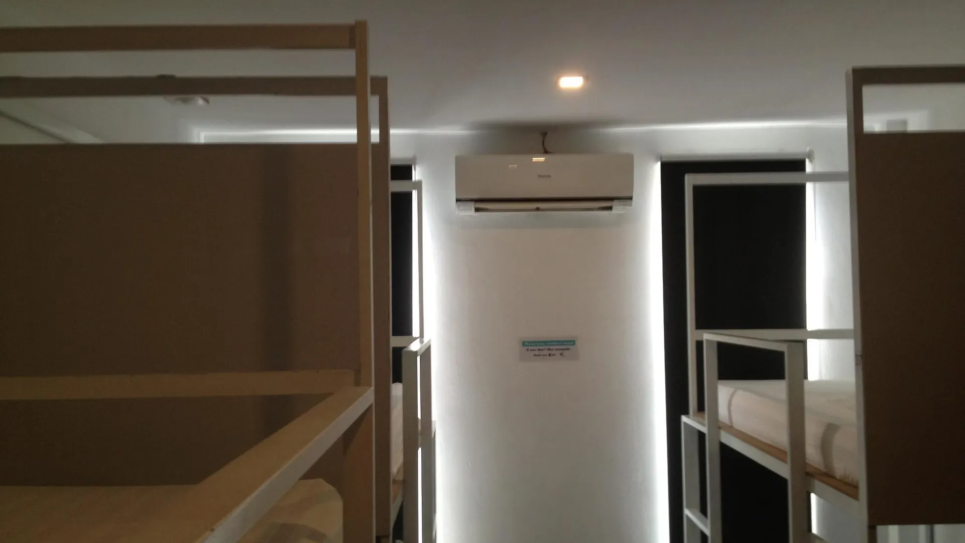 Onederz Shv Golden Lion Hostel Sihanoukville