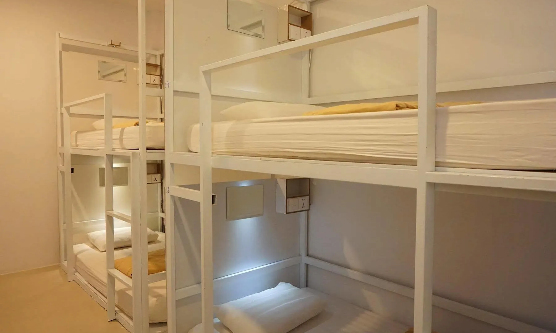 Onederz Shv Golden Lion Hostel Sihanoukville Cambodia